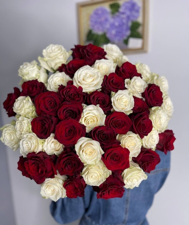 Букет из 51 розы (Эквадор) W+R 60-70см Premium